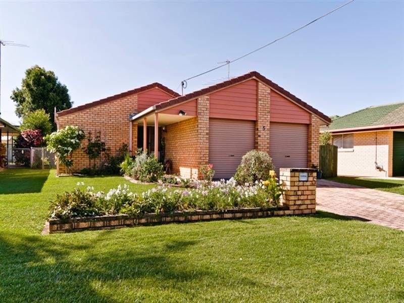 5 Michael Street, Golden Beach QLD 4551