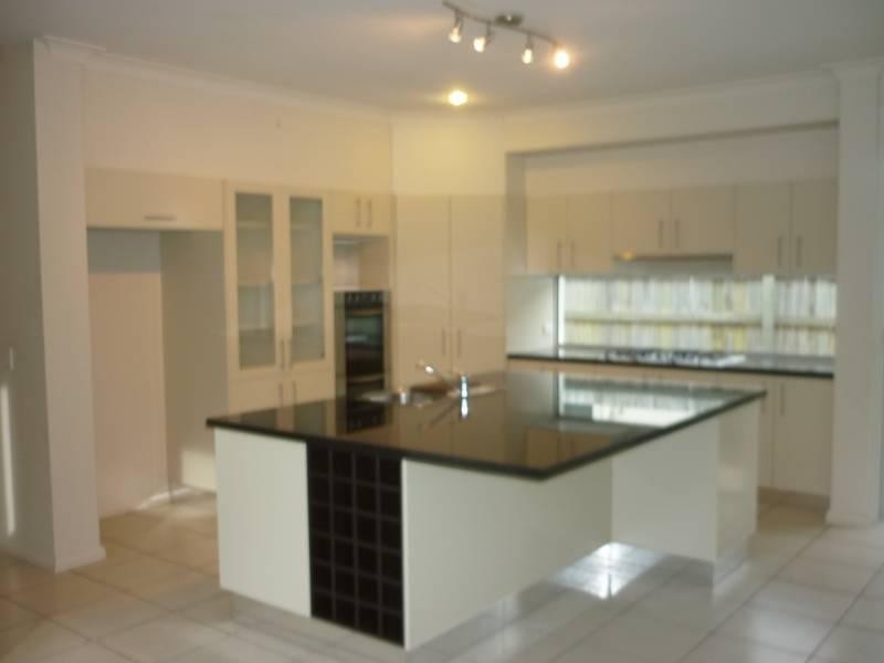 9 Bolwarra Place, Meridan Plains QLD 4551