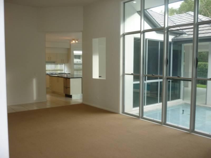 9 Bolwarra Place, Meridan Plains QLD 4551
