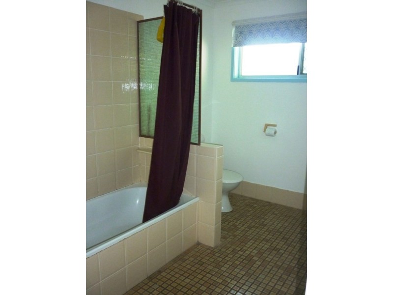 2/4 Barwon Street, Currimundi QLD 4551