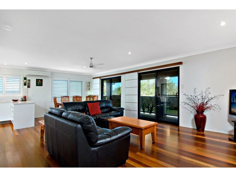 31 Theresa Street, Golden Beach QLD 4551