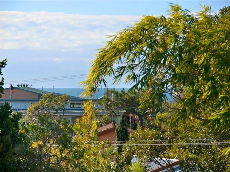 7 Marlua Avenue, Moffat Beach QLD 4551