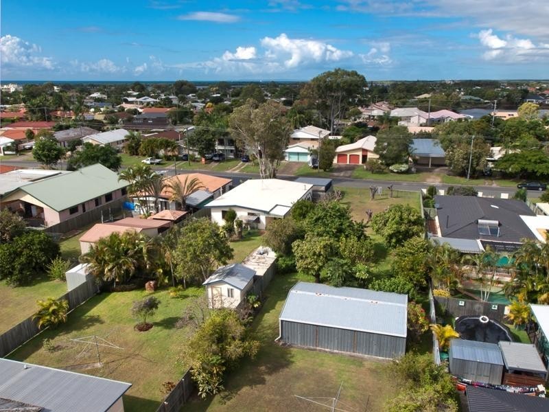 122 Coronation Avenue, Golden Beach QLD 4551