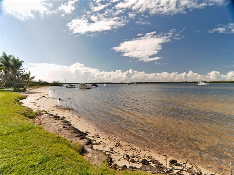 122 Coronation Avenue, Golden Beach QLD 4551