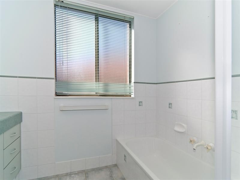 Unit 3 ‘Arcadia Court’ 26 Upper Gay Terrace, Kings Beach QLD 4551