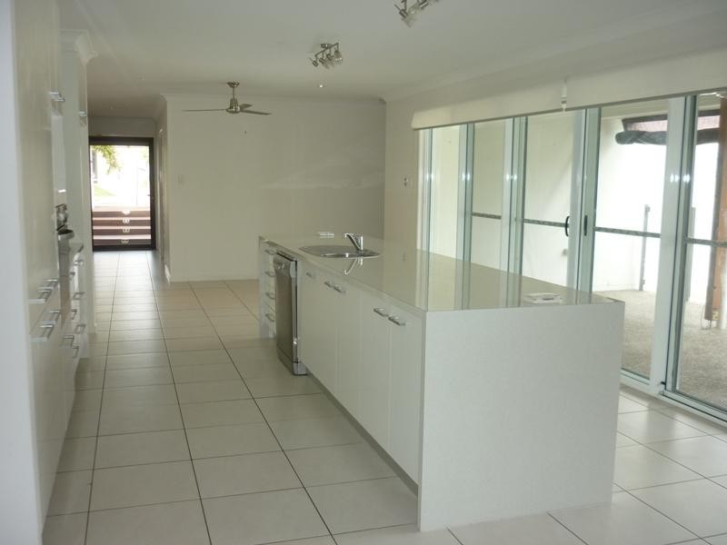 12 White Cedar Drive, Meridan Plains QLD 4551