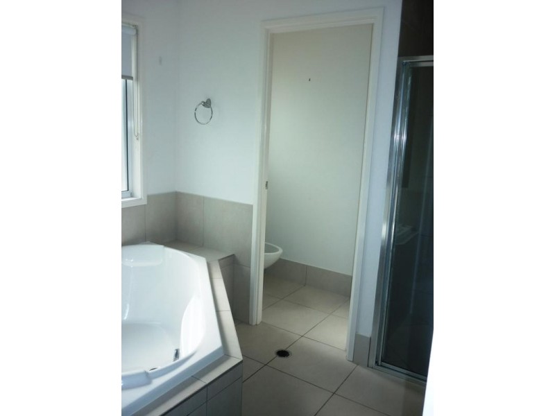 12 White Cedar Drive, Meridan Plains QLD 4551