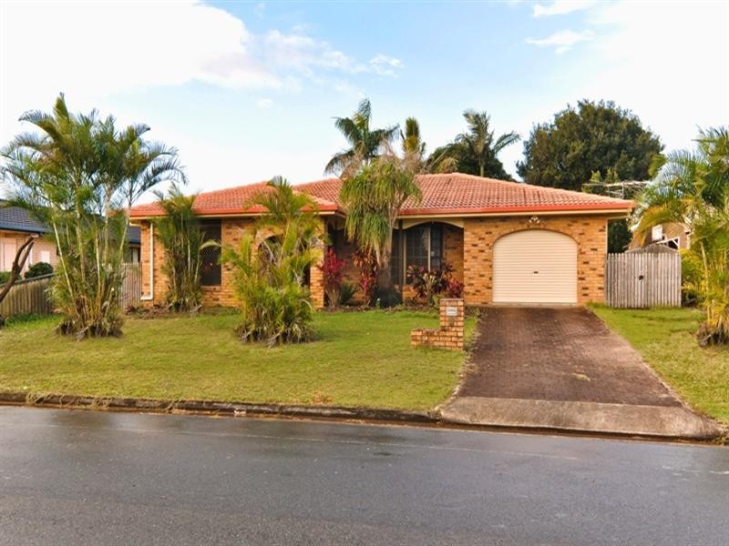 3 Caldwell Street, Golden Beach QLD 4551