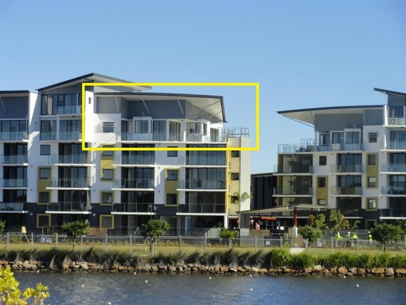 Penthouse 235 “Edge Water”  21 Innovation Parkway, Birtinya QLD 4575