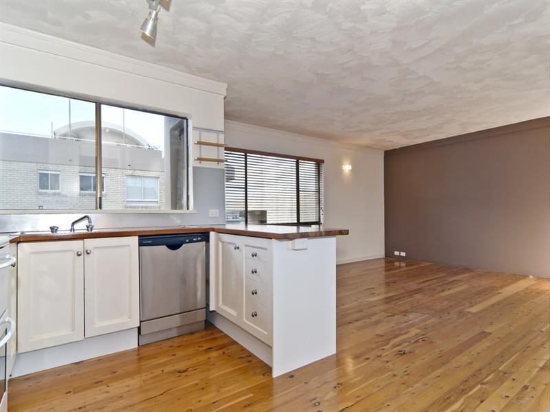 Unit 6 ‘Pleasant View’ 7 Warne Terrace, Kings Beach QLD 4551