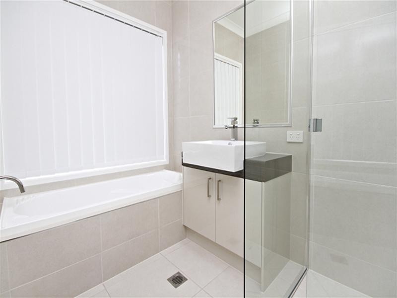 7 Banyandah Close, Birtinya QLD 4575