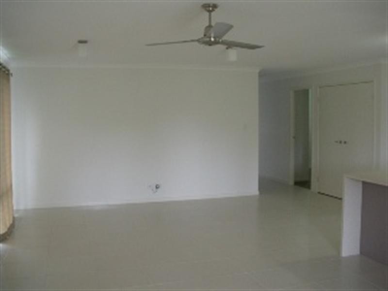 4 Bimberri Court, Caloundra West QLD 4551