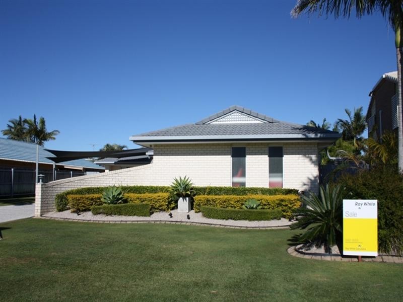 16 Sir Joseph Banks Drive, Pelican Waters QLD 4551