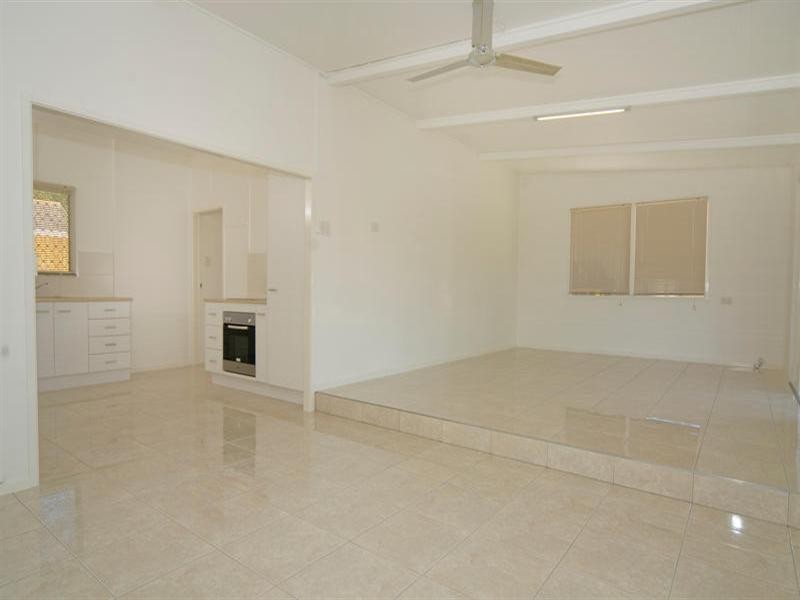 10 Monash Street, Golden Beach QLD 4551