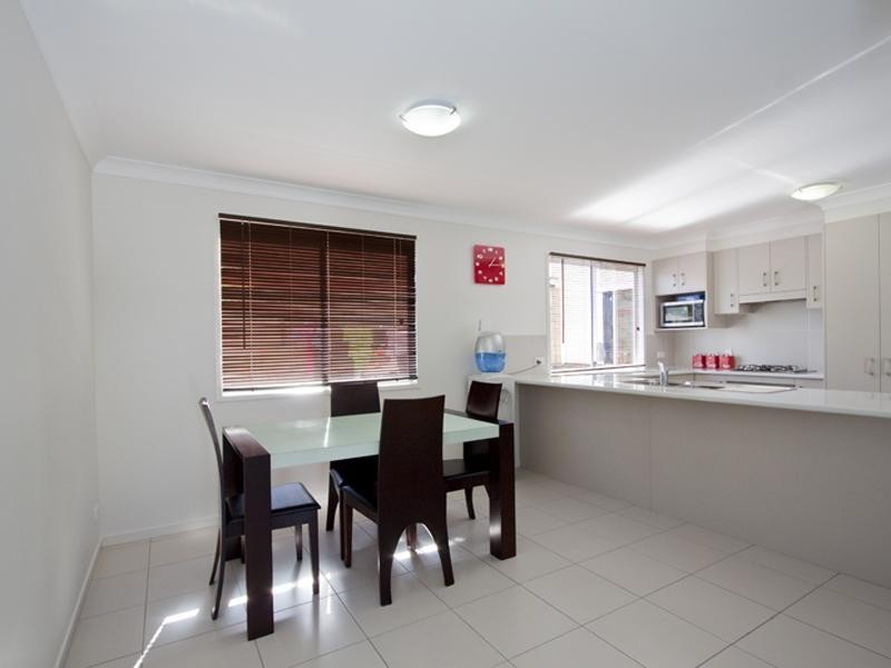 9 Eyries Court, Little Mountain QLD 4551