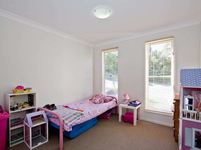 9 Eyries Court, Little Mountain QLD 4551