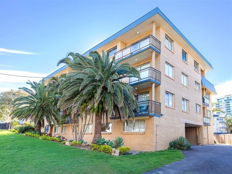 Unit 3 ‘Kings Crest’ 2 Moreton Parade, Kings Beach QLD 4551