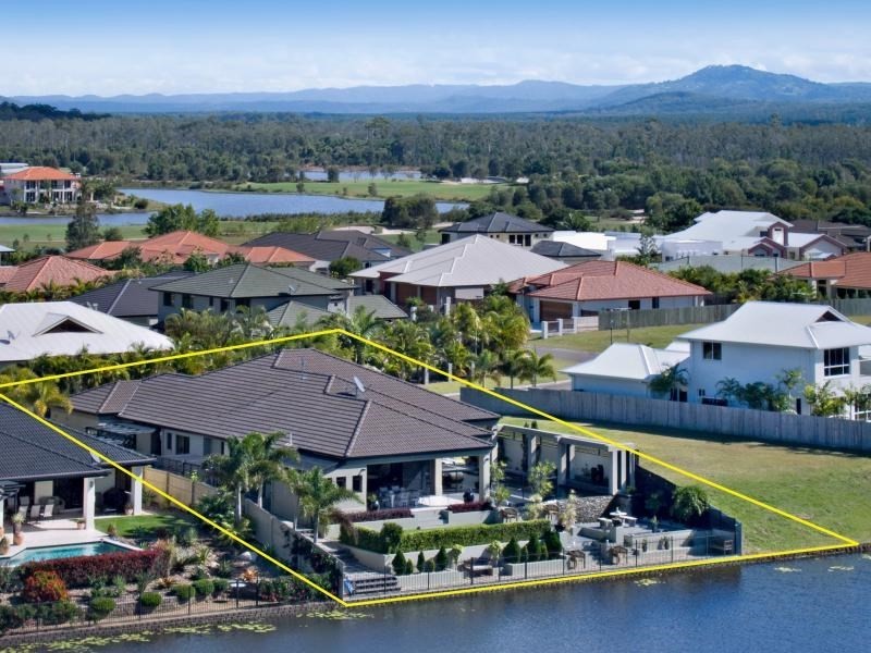 18 Wallaby Circuit, Pelican Waters QLD 4551