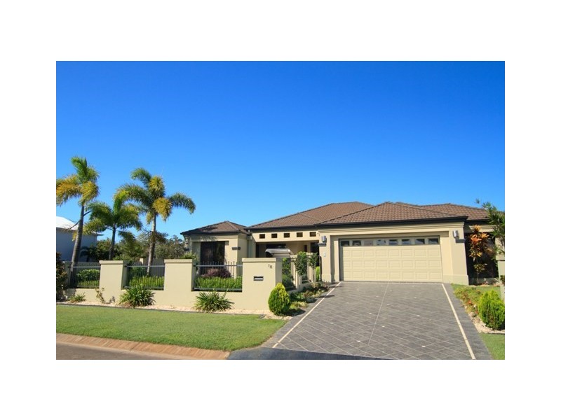 18 Wallaby Circuit, Pelican Waters QLD 4551
