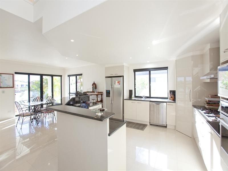 12 Godwin Place, Pelican Waters QLD 4551