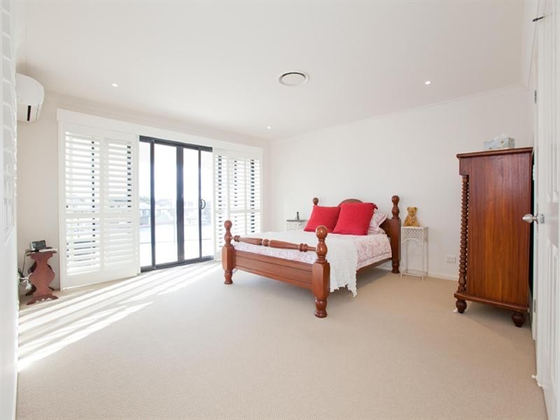 12 Godwin Place, Pelican Waters QLD 4551