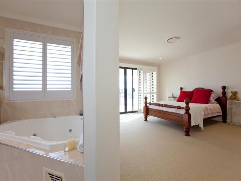 12 Godwin Place, Pelican Waters QLD 4551