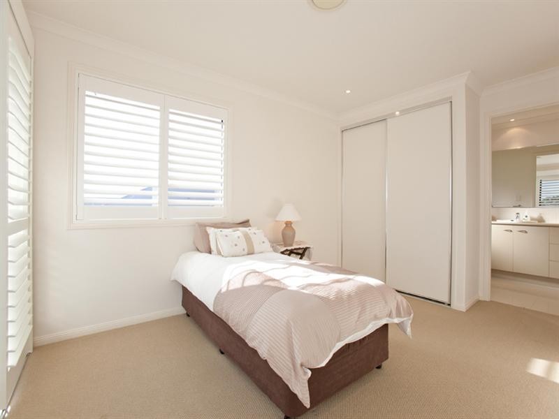 12 Godwin Place, Pelican Waters QLD 4551