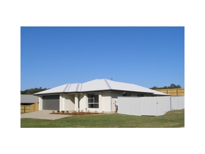 13 Middle Park Street, Little Mountain QLD 4551