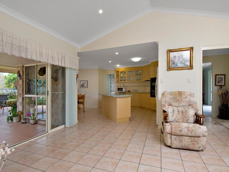 10 Ghostgum Close, Little Mountain QLD 4551
