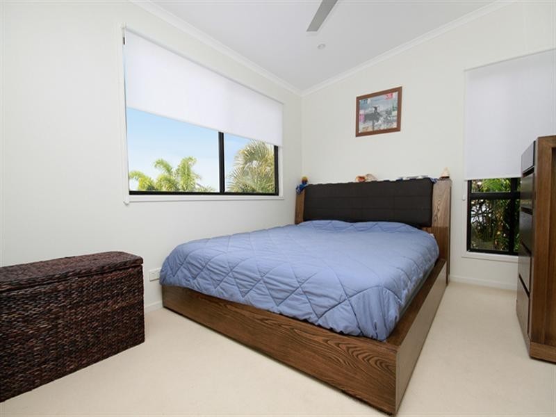 21 Sanibel Court, Kawana Island QLD 4575