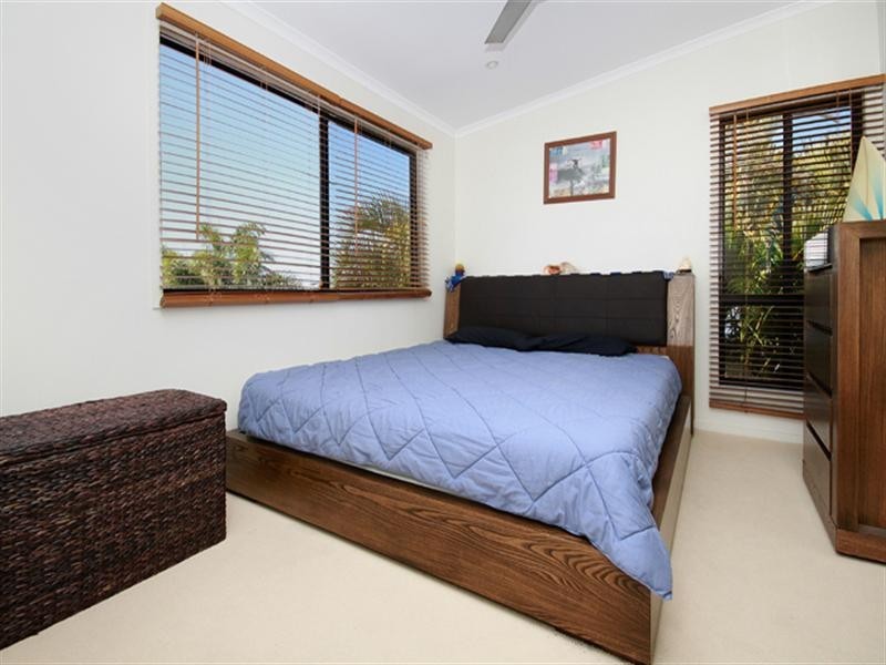 21 Sanibel Court, Kawana Island QLD 4575