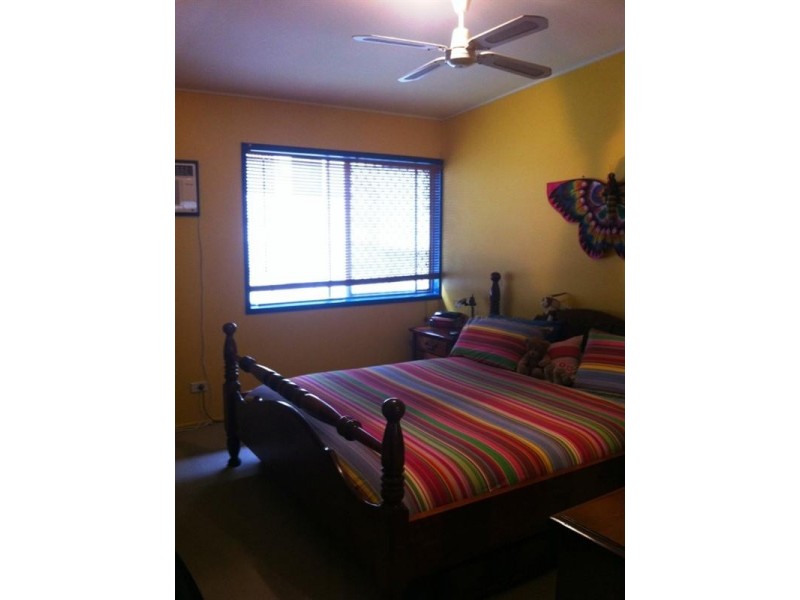 4 Upper Gay Terrace, Kings Beach QLD 4551