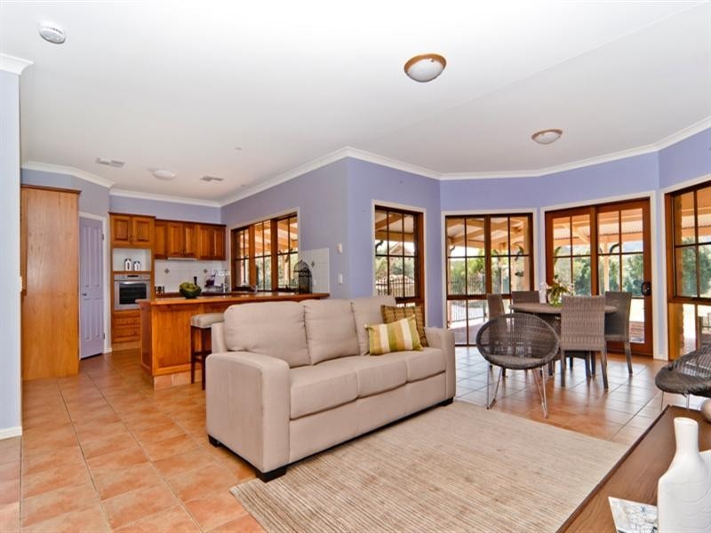 7 Stavewood Court, Highvale QLD 4520