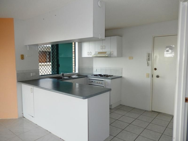 Unit 3 ‘Caribbean’ 12 Mahia Terrace, Kings Beach QLD 4551