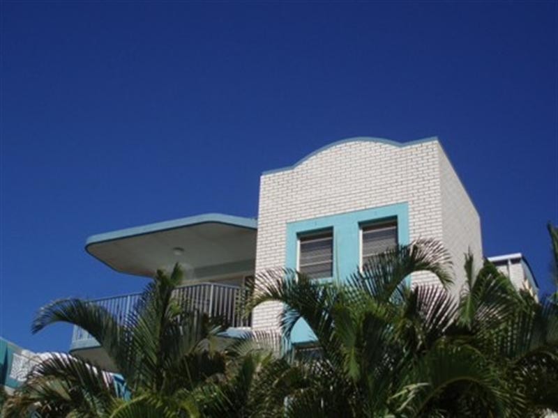 Unit 9 ‘Nautilus’ 44 King Street, Kings Beach QLD 4551