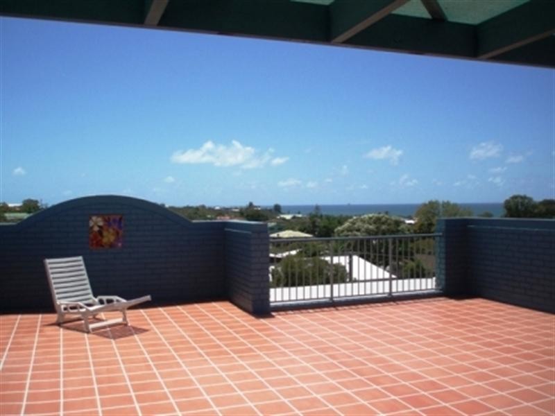 Unit 9 ‘Nautilus’ 44 King Street, Kings Beach QLD 4551