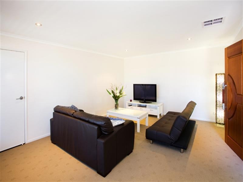 4 Reef Court, Birtinya QLD 4575