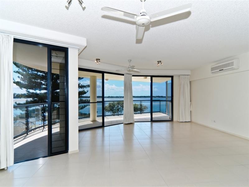 Unit 2 ‘Cabarita’ 82 Golden Beach Esplanade, Golden Beach QLD 4551