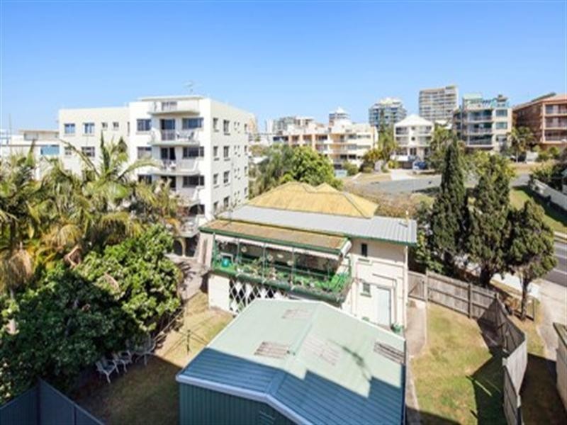 8 Moreton Parade, Kings Beach QLD 4551