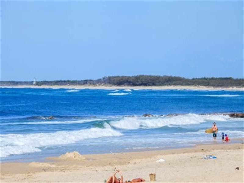 8 Moreton Parade, Kings Beach QLD 4551