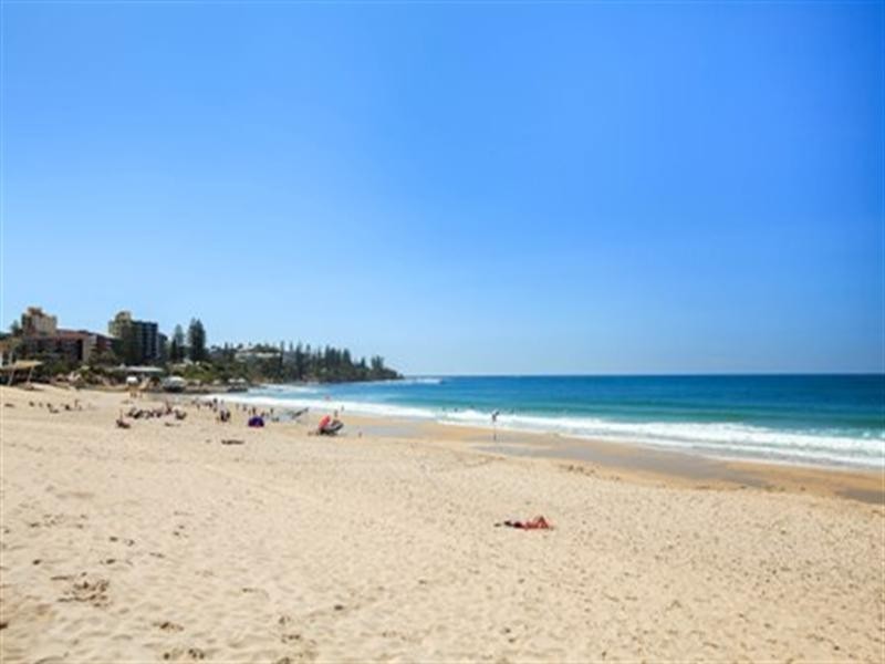 8 Moreton Parade, Kings Beach QLD 4551