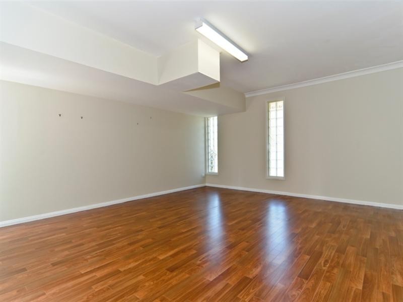 9 Primrose Place, Little Mountain QLD 4551