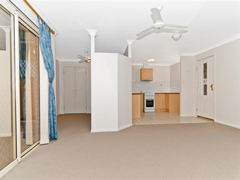 9 Primrose Place, Little Mountain QLD 4551