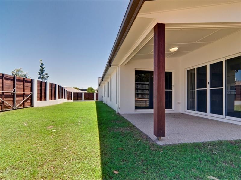 25 Alicia Circuit, Little Mountain QLD 4551