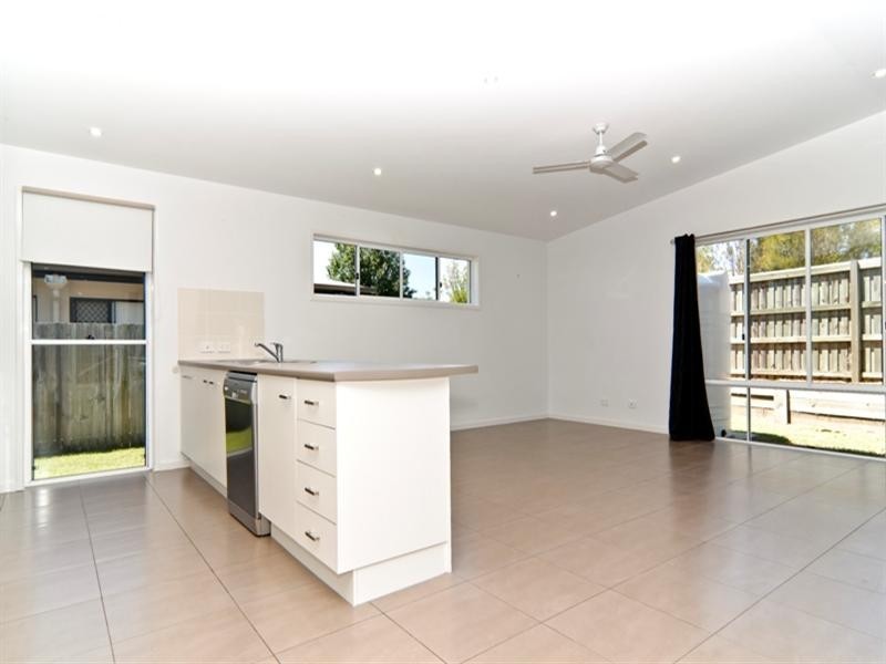 25 Alicia Circuit, Little Mountain QLD 4551