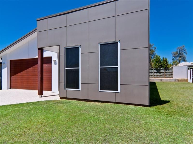 25 Alicia Circuit, Little Mountain QLD 4551