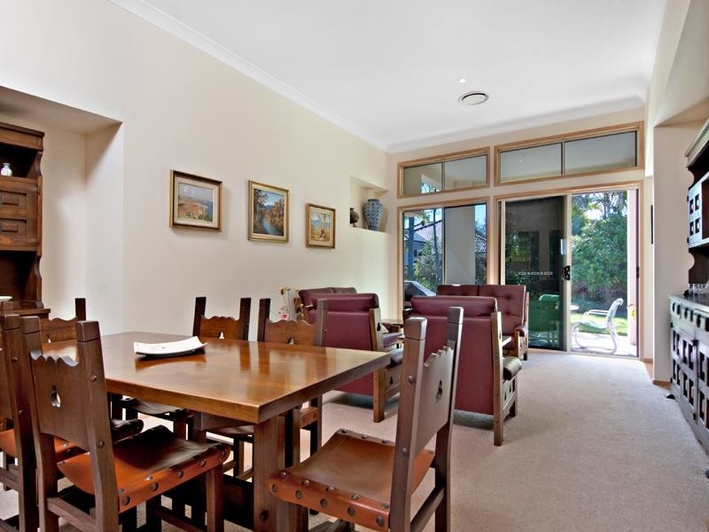 7 Elimbah Street, Pelican Waters QLD 4551