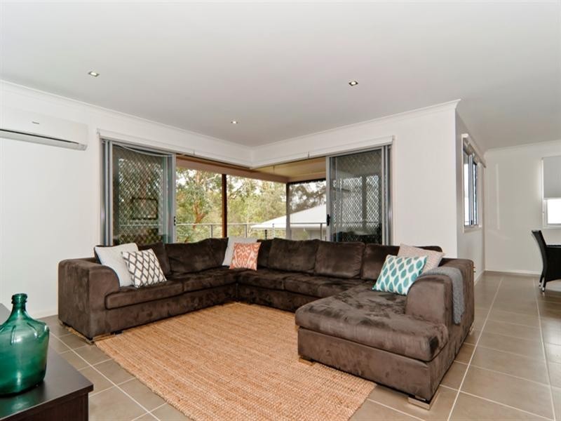 42 Ridge Court, Mooloolah Valley QLD 4553