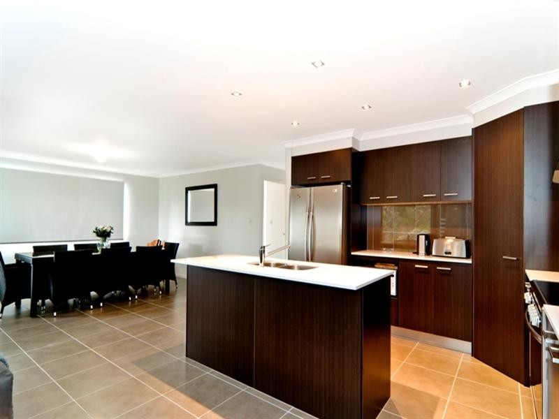 42 Ridge Court, Mooloolah Valley QLD 4553