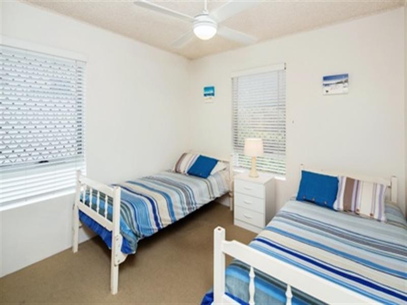 Unit 5 ‘Estoril’ 38 McIlwraith Street, Moffat Beach QLD 4551